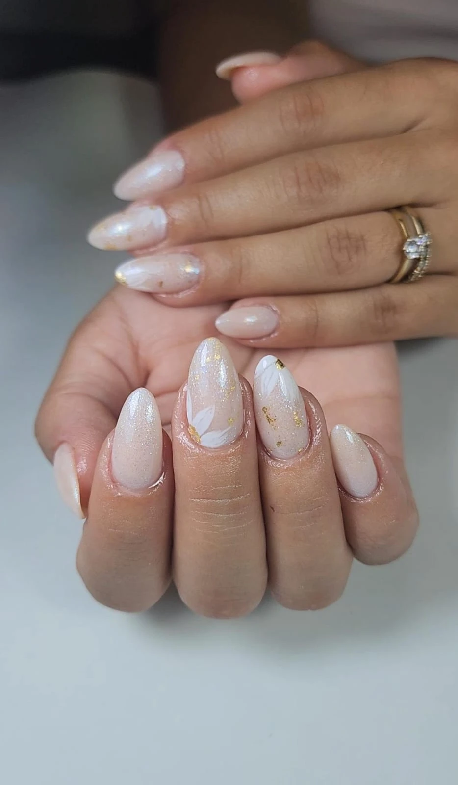 Manicura profesional y uñas esculpidas